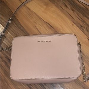 Michael Kors light pink cross body bag